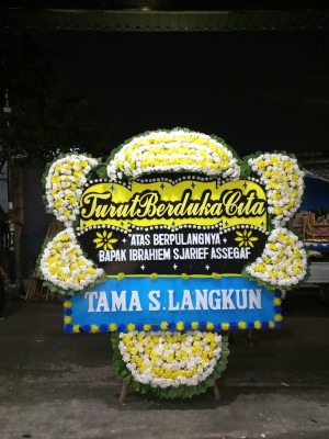 Papan Bunga Duka di Sabungan Jae